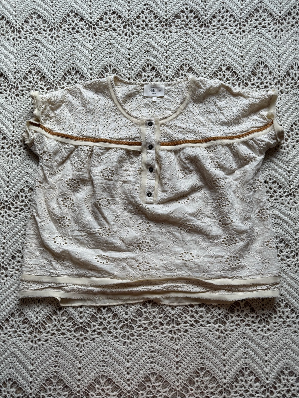 Böhme Boho Eyelet Lace Button-Up Henley Blouse Cream Large Cotton Light